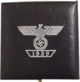 1939 SPANGE/CLASP TO IRON CROSS FIRST CLASS PRESENTATION CASE