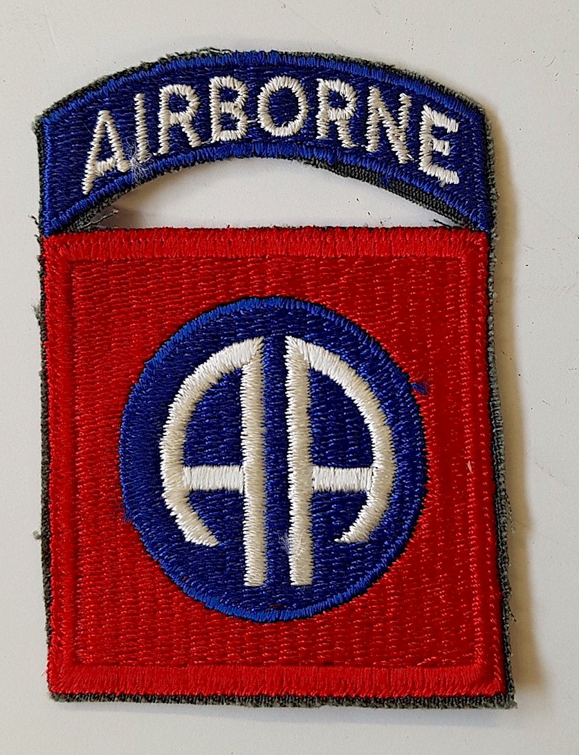 AMERICAN 82nd AIRBORNE BADGE WITH TAB