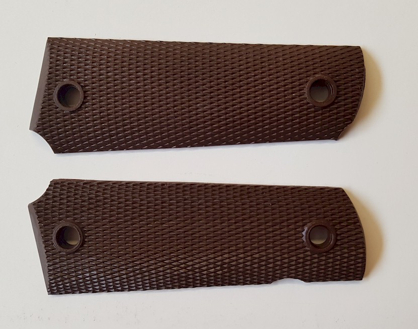 AMERICAN WW11 PISTOL GRIPS FOR COLT .45 - BROWN