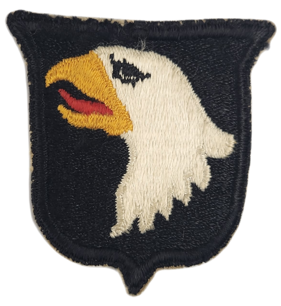 AMERICAN WWII 101st AIRBORNE BADGE ORIGINAL