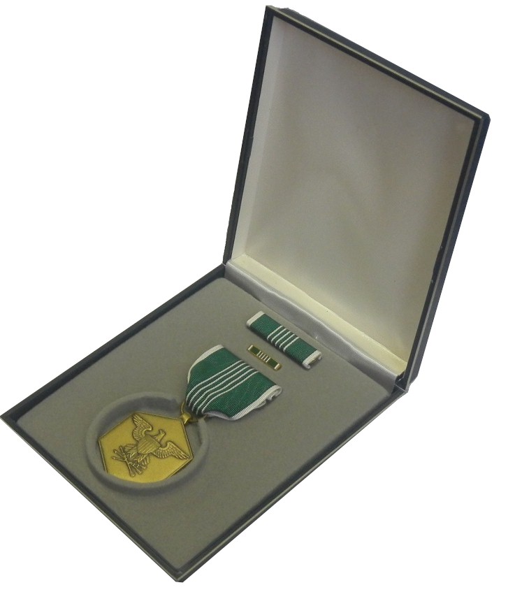 AMERICAN ARMY COMMENDATION MEDAL DECORATION SET