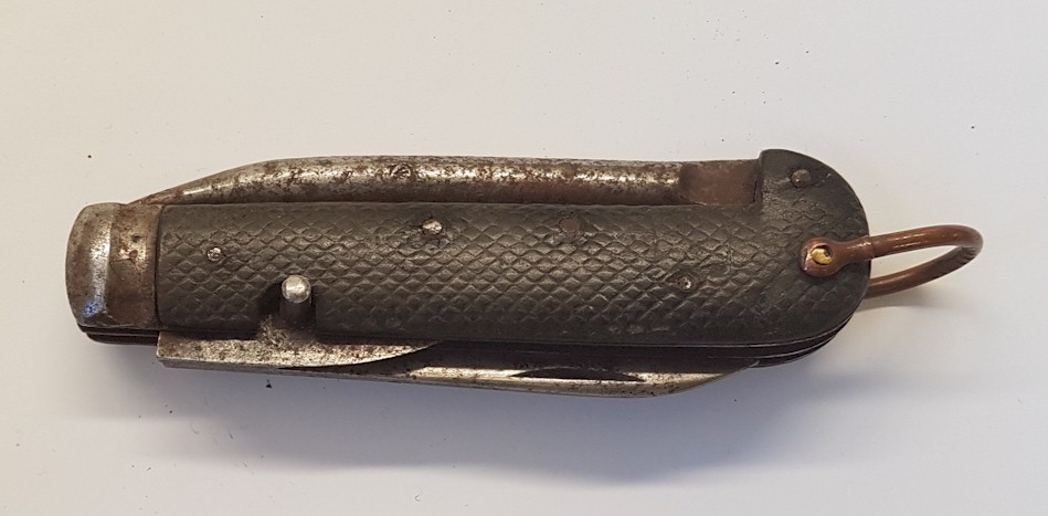 CANADIAN , BRITISH PARATROOPER'S KNIFE CANADIAN , BRITISH PARATROOPER'S KNIFE