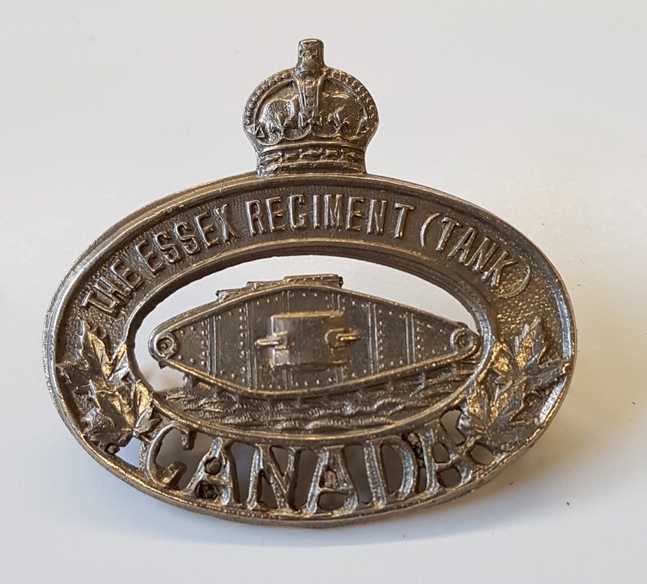 CANADIAN ESSEX REGIMENT TANK OF CANADA CAP BADGE