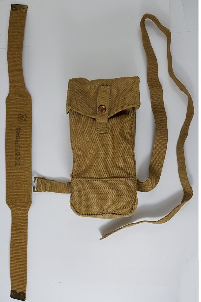 CANADIAN WW2 BREN GUNNERS FRONT MAG POUCH AND YOKE 