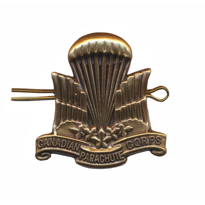B8815p WW2 Canadian Parachute Paratrooper Collar badges Ex Coelis Canada IR17B 