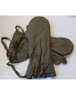 GERMAN WW2 REVERSIBLE SS FIELDGRAY MITTENS WITH TRIGGER FINGER