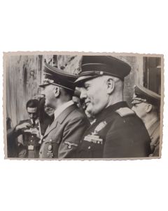 GERMAN WWII RARE PHOTO OF ADOLPH HILTER AND FRIENDS