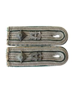 GERMAN WWII ADMINISTRATIVE SHOULDER BOARD WITH PIP AND HV CYPHER