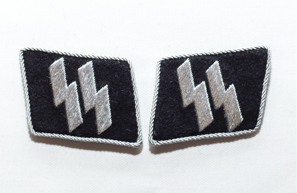 GERMAN WW2 DOUBLE SS RUNES Collar Tab
