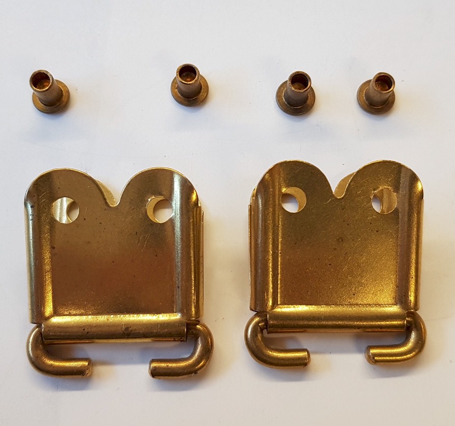 GERMAN ENFIELD BRASS RIFLE SLING CLIP ENDS