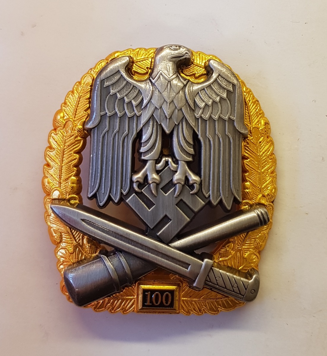 GERMAN GENERAL ASSAULT BADGE 100 Actions - Gold & Silver