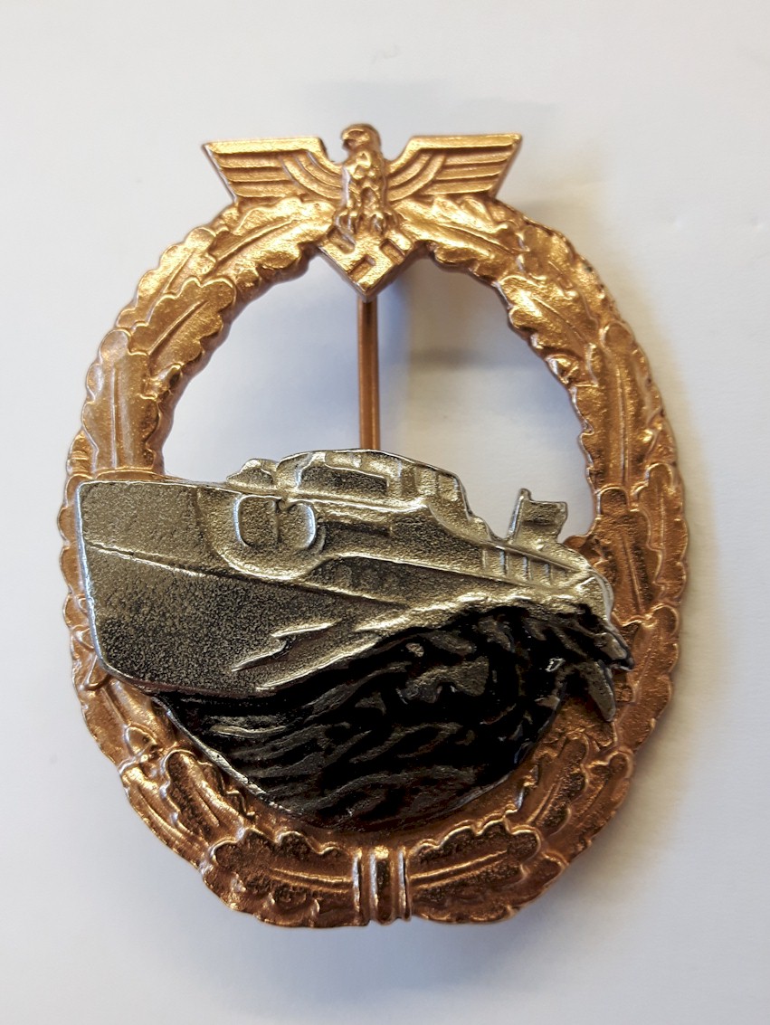 GERMAN PATROL TORPEDO BOAT WAR BADGE (E-BOAT) 1st PATTERN Gold & Silver