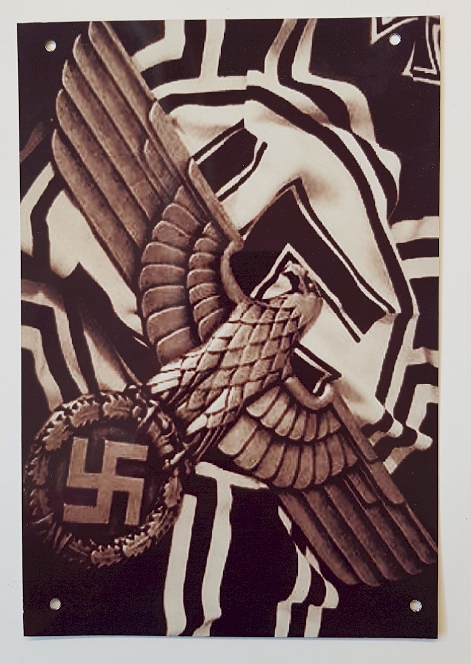 GERMAN WW2 ARMY EAGLE WITH SWASTIKA AND FLAG METAL SIGN