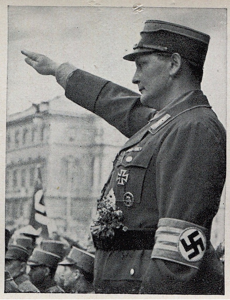 HERMANN GORING NIMMT AUF DER RINGLTRARE DEN VORBEIMARRFCH DER PARTEIFORMATIONEN AB GAUTAG WIEN 1932 