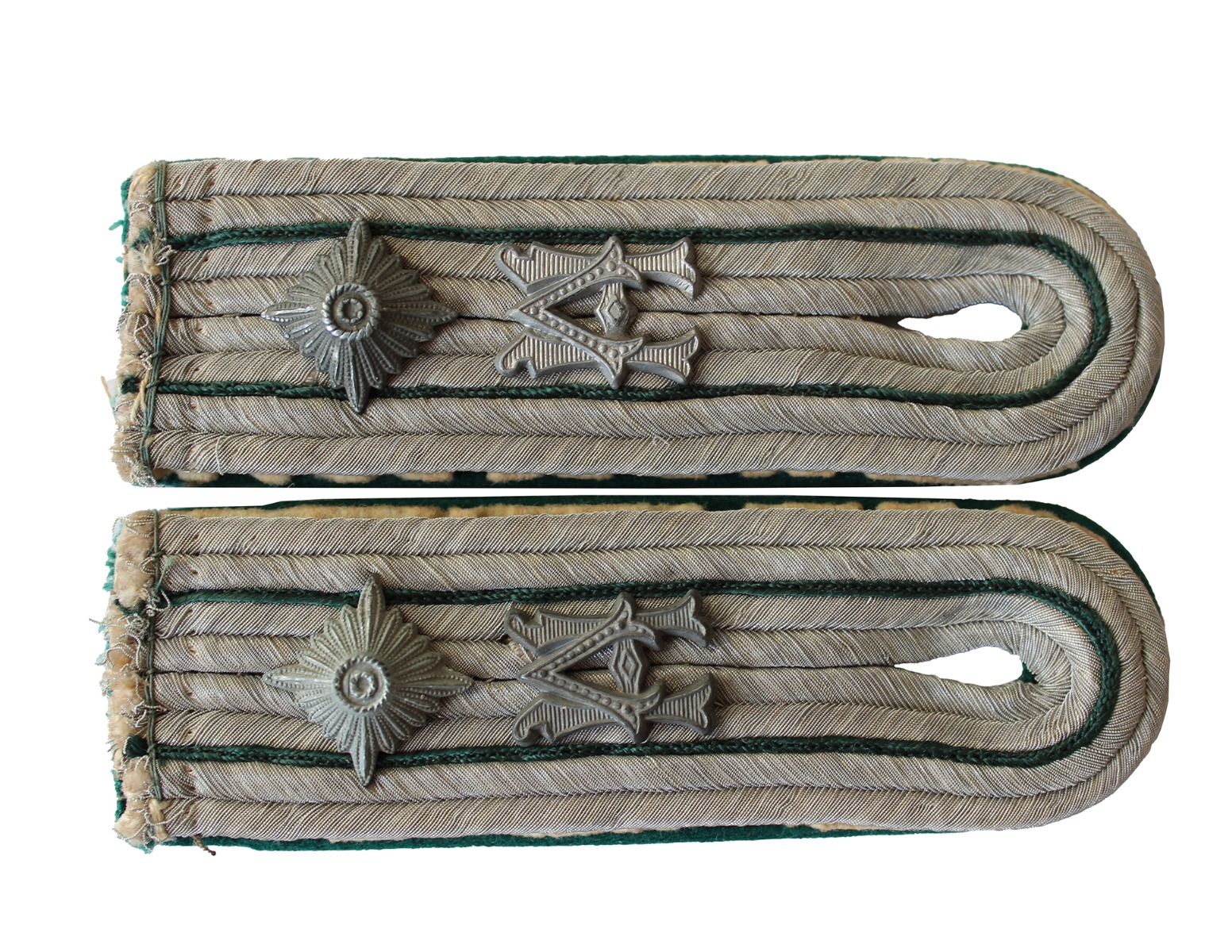 GERMAN WWII ADMINISTRATIVE SHOULDER BOARD WITH PIP AND HV CYPHER