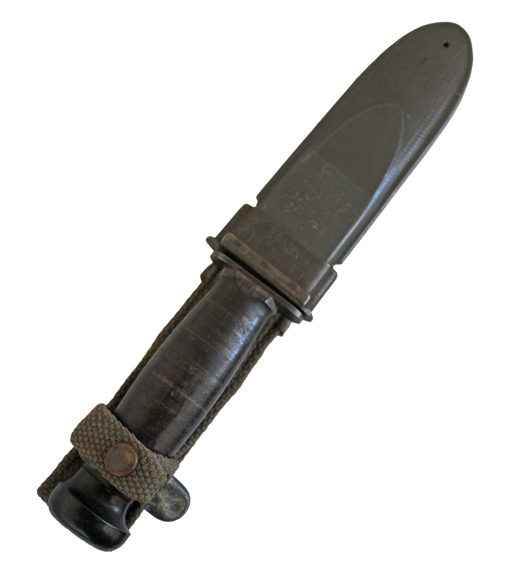 U.S. WWII NAVY USN MARK 1 FIGHTING KNIFE BY CAMILLUS WITH Mk1 SCABBARD