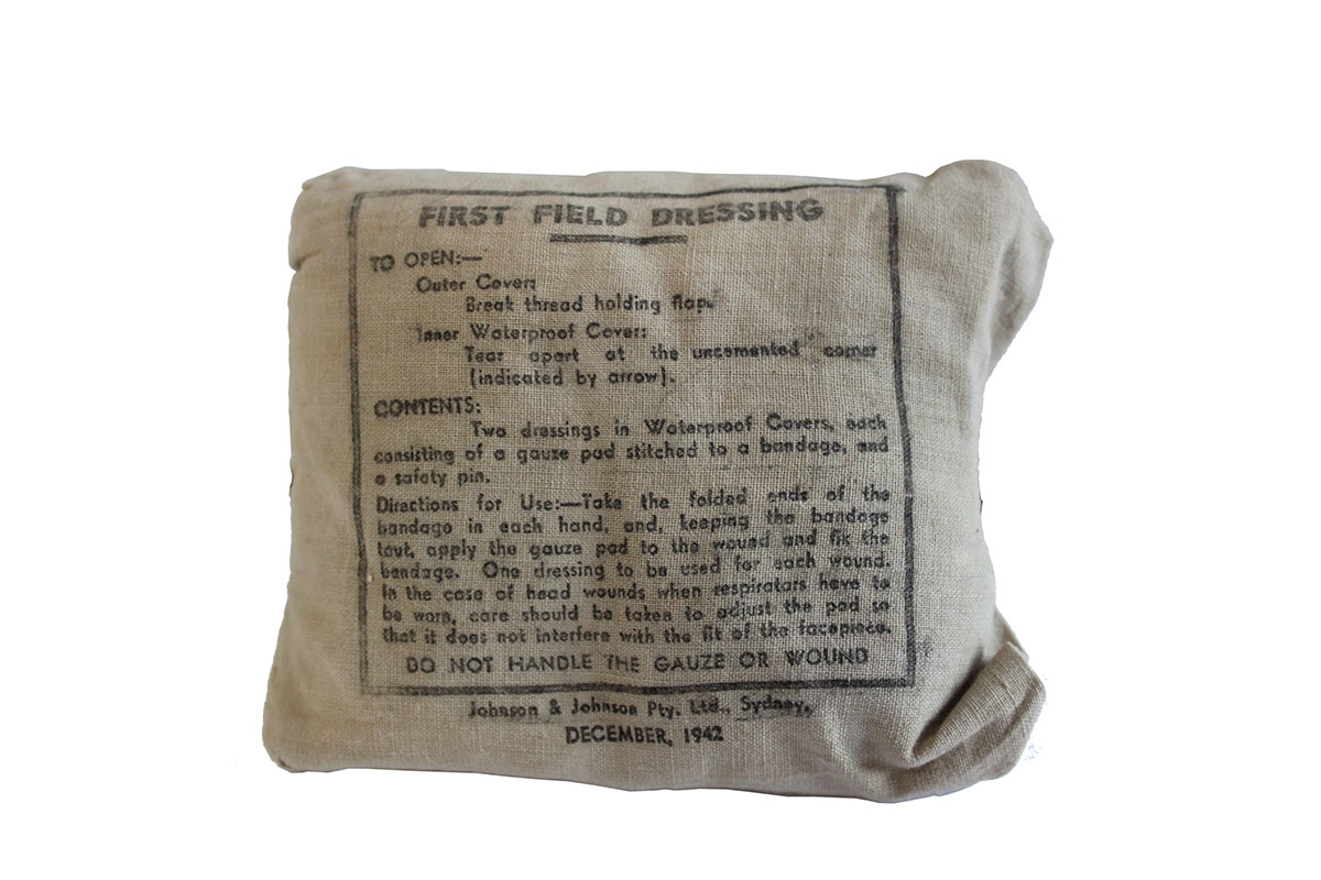 WW2 FIRST FIELD DRESSING UNOPENED JOHNSON & JOHNSON