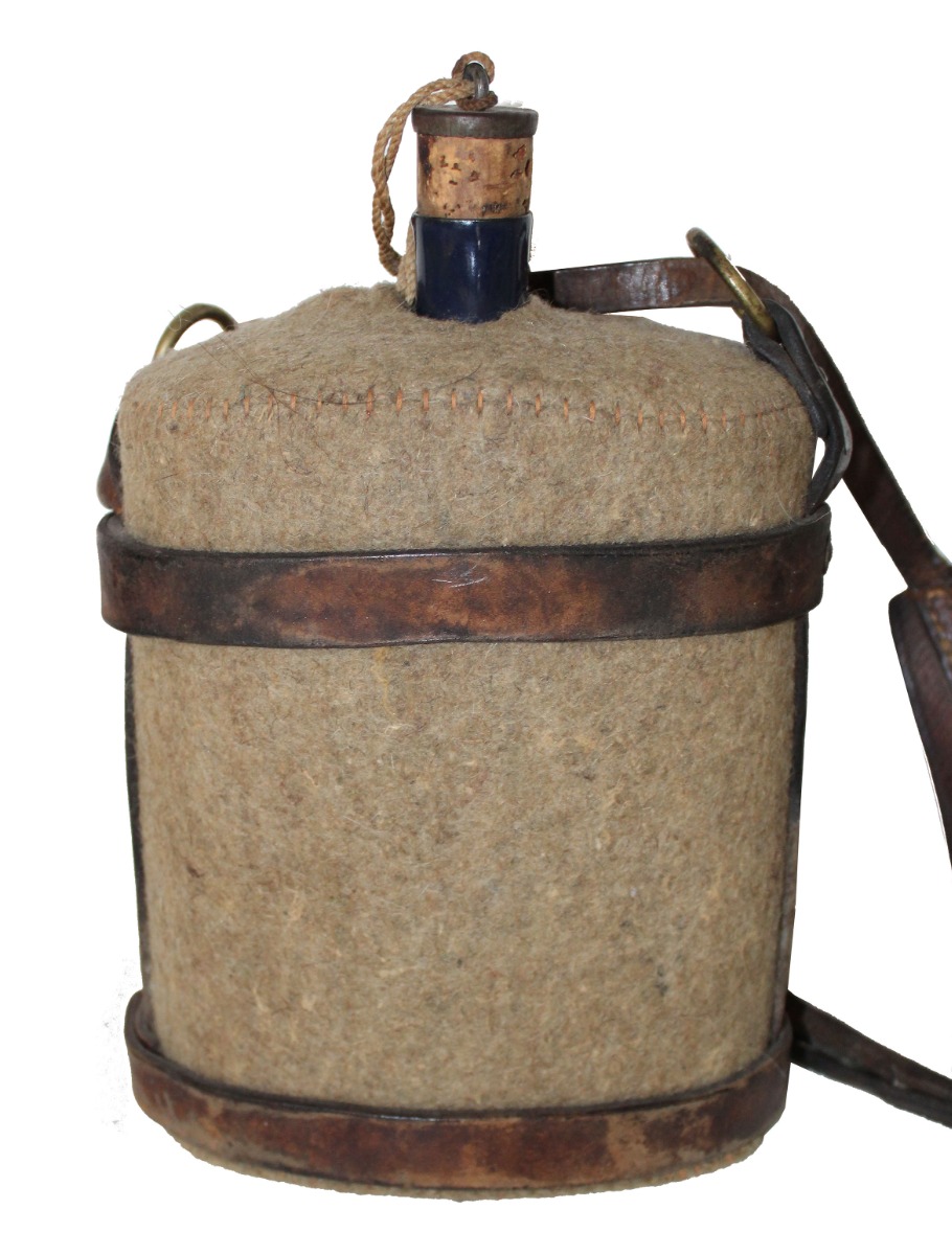 WW1 CANADIAN CEF CANTEEN AND LEATHER CARRIER 
