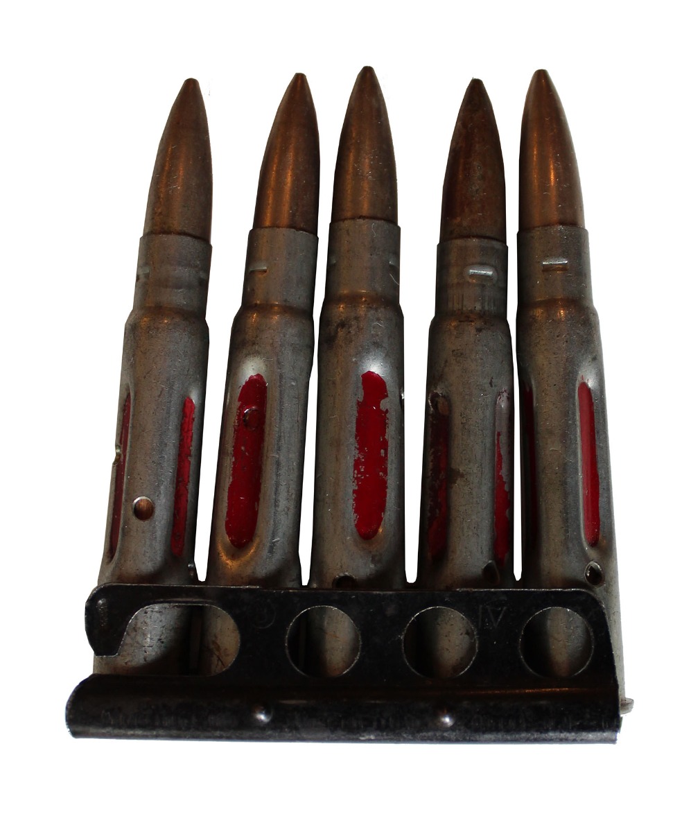CANADIAN LEE ENFIELD .303 TRAINING AMMUNITION AND STRIPPER CLIP 