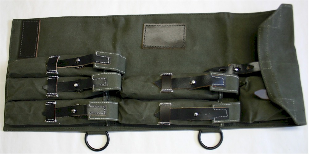 GERMAN MP40 ASSAULT BAG FOR WW11 PARATROOPERS