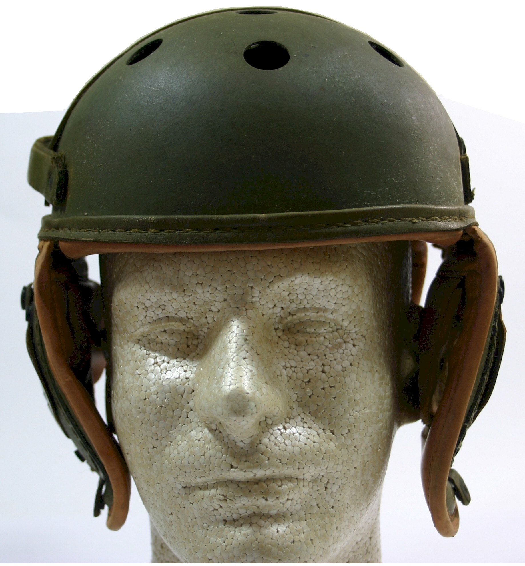 Tanker helmet shop ww2