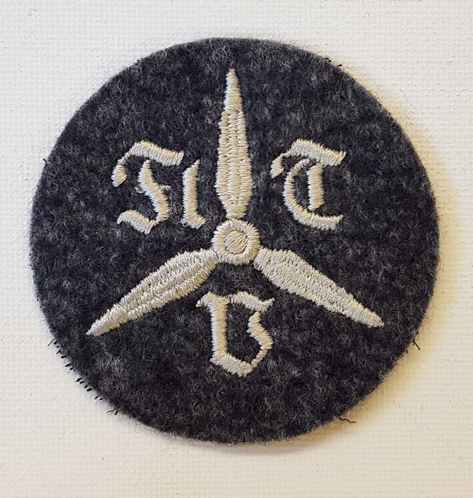 GERMAN LUFTWAFFE FORMER MILITARY STUDENTS TRADE PATCH