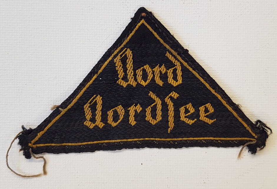 HITLER YOUTH DISTRICT SLEEVE TRIANGLE PATCH
