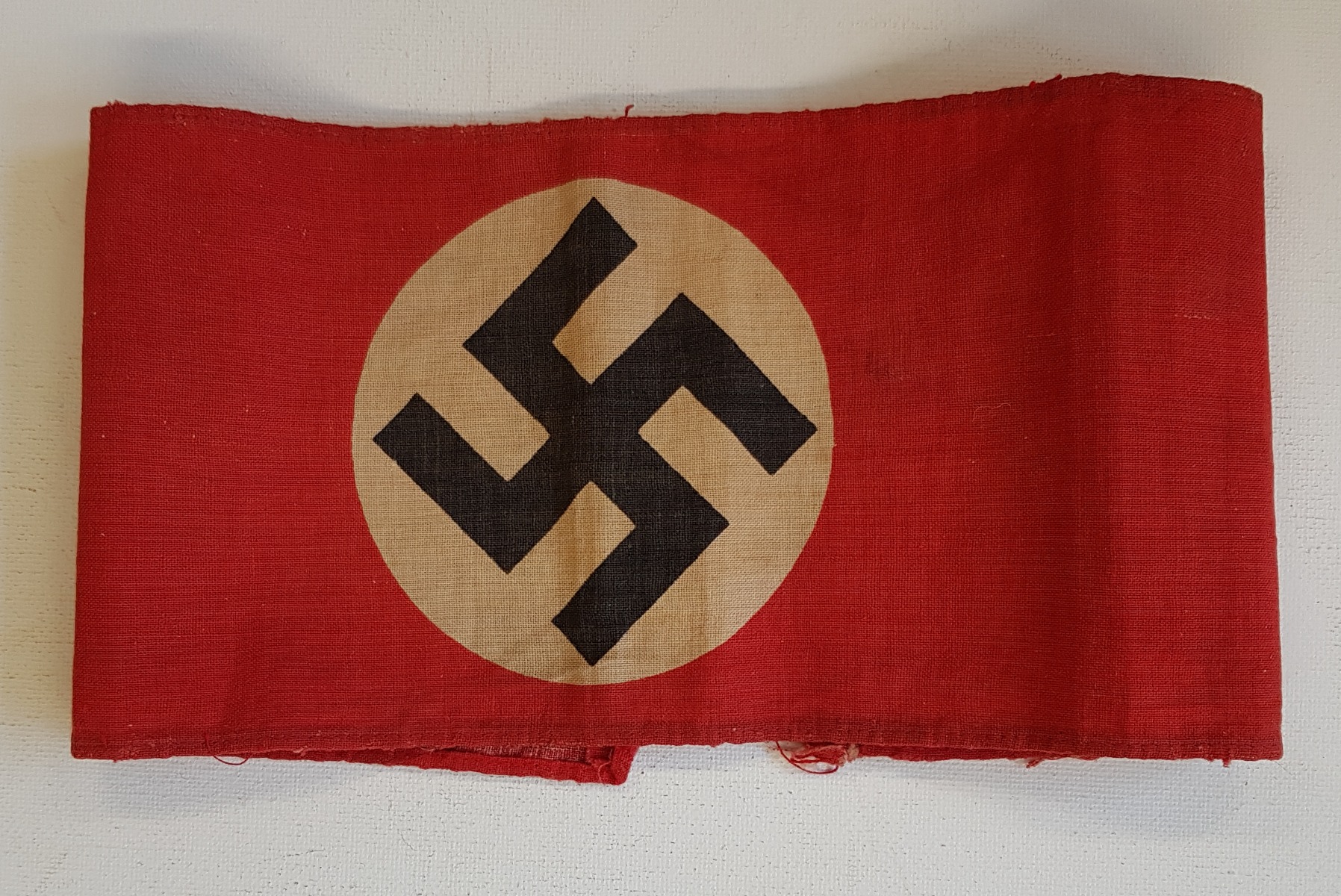 SA / NSDAP GERMAN WWII PRINTED ARMBAND WITH SWASTIKA